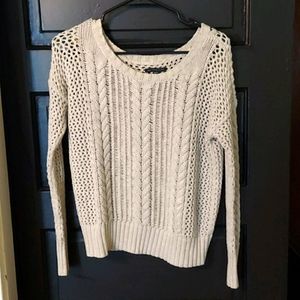 ⭐4/$16.‼️American Eagle cable sweater xs